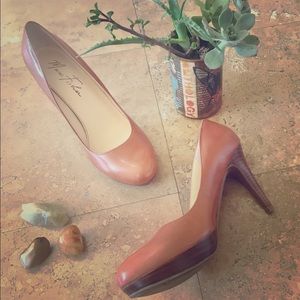 Marc Fisher close-toe Pump